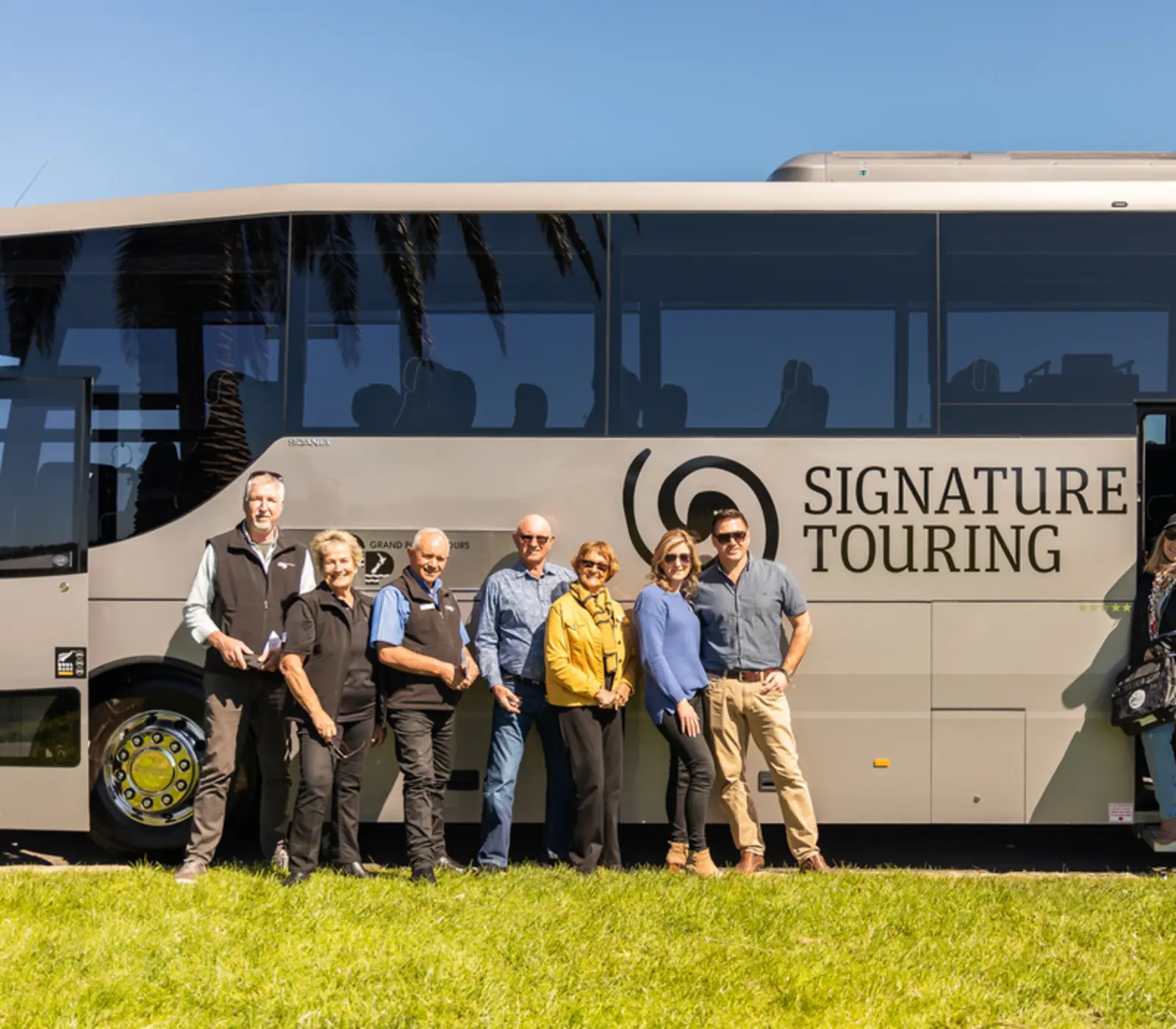 11 Day Signature South Island SOLO Travellers Tour: 11 day New Zealand guided coach tour
