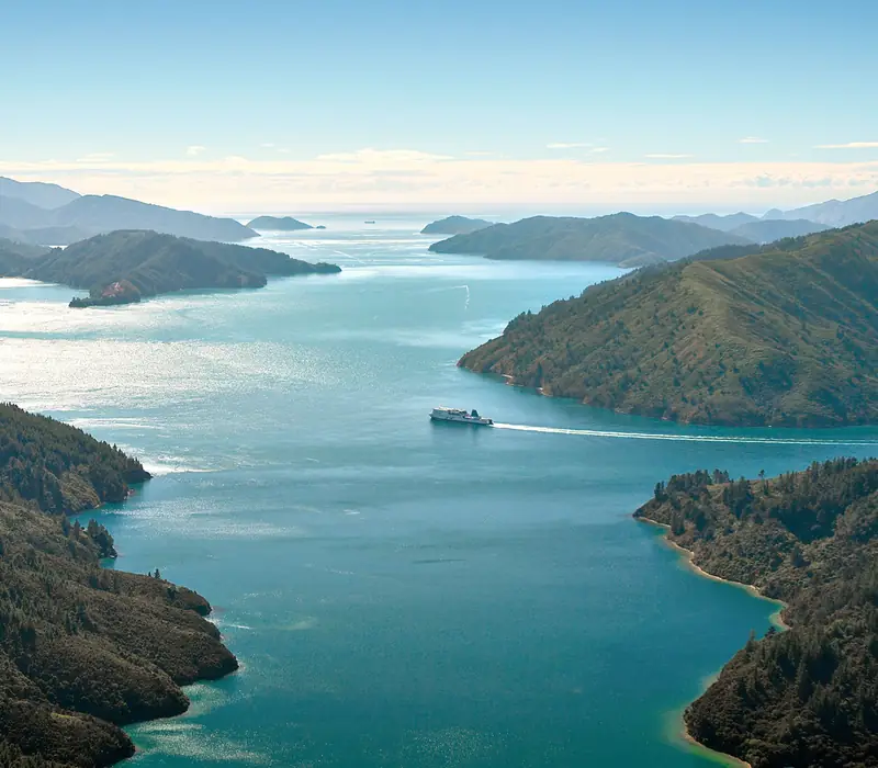 Day 9 of 14 Day Signature Panorama: Travel along the East Coast to the seaside village of Kaikōura