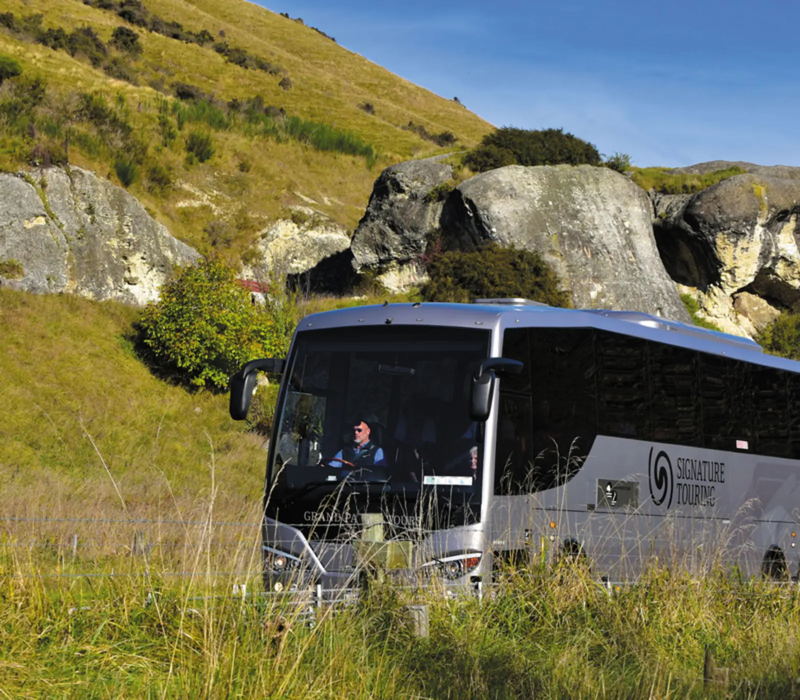 17 Day Signature Festive Season: 17 day New Zealand guided coach tour