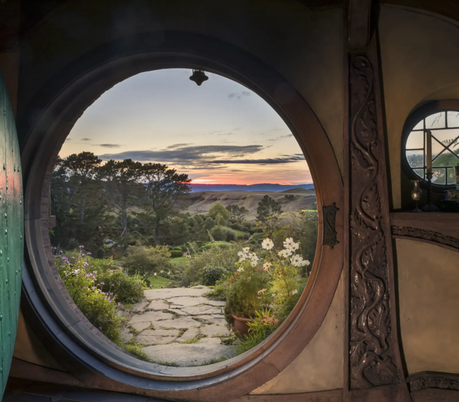 3 Day Hobbiton, Rotorua and Geothermal Experience: 3 day New Zealand guided coach tour