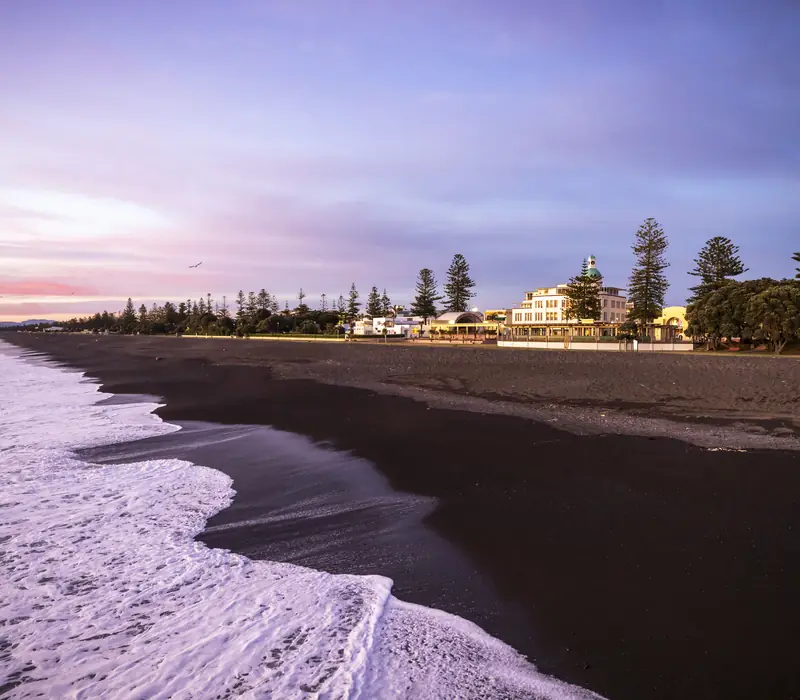 Day 4 of New Zealand Grand: Napier City