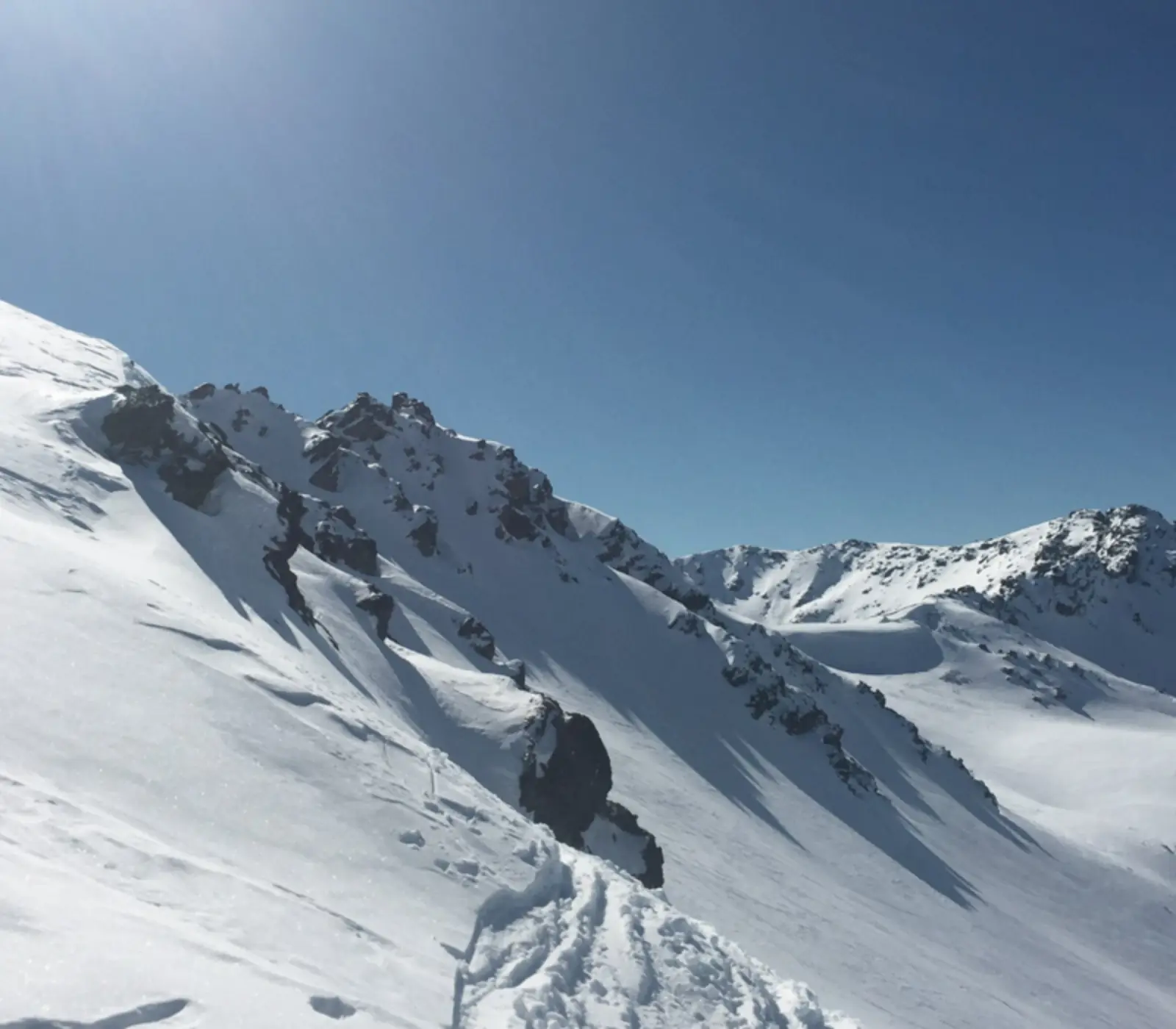 Explore the Mountains Ski Package: 8 day New Zealand ski package tour