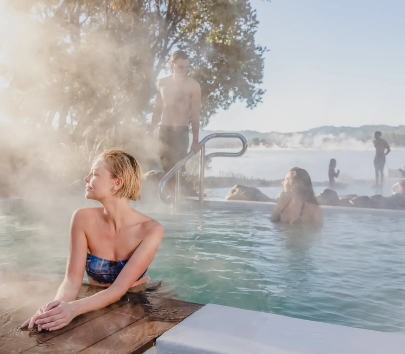 Auckland to Christchurch Explorer: 14 day New Zealand guided coach tour