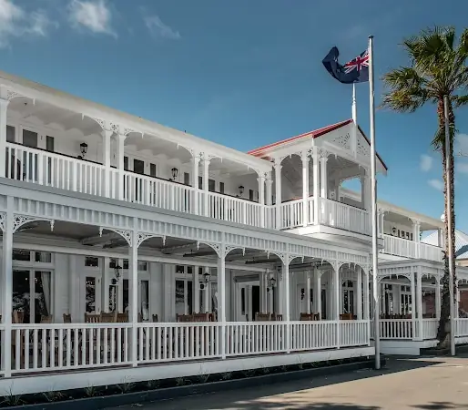 Duke of Marlborough Hotel, Russell