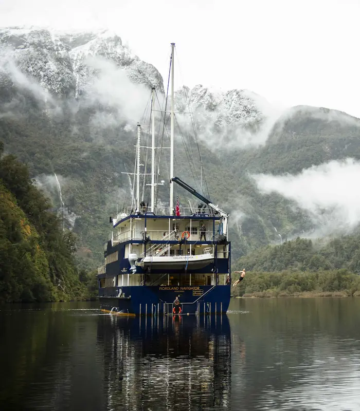 Fiordland Navigator Overnight Boat in Doubtful Sound