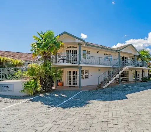 Silver Fern Suites & Spa