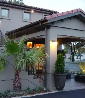 Terra Vive Luxury Suites and Apartments