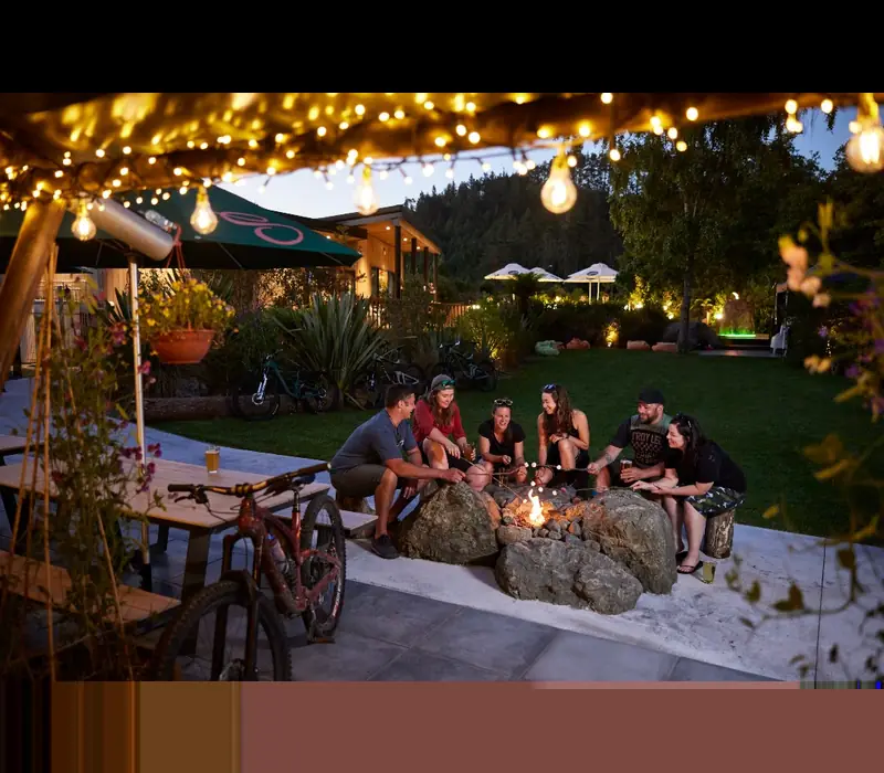 Day 8 of Pure New Zealand: Dinner in Basecamp Restaurant at Secret Spots - suggested activity