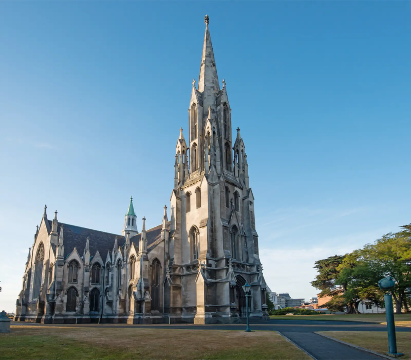 Scenic Southern Explorer: 5 day New Zealand guided coach tour