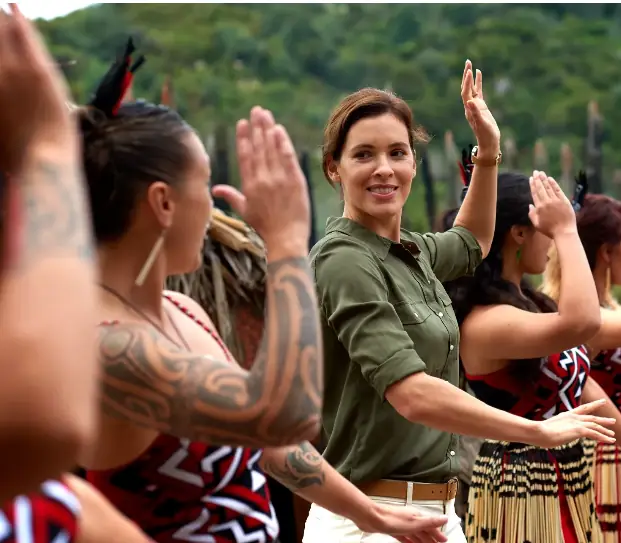 Day 4: Journey from Hamilton to Rotorua, Signature Cities & Seas Tour (via Rotorua)