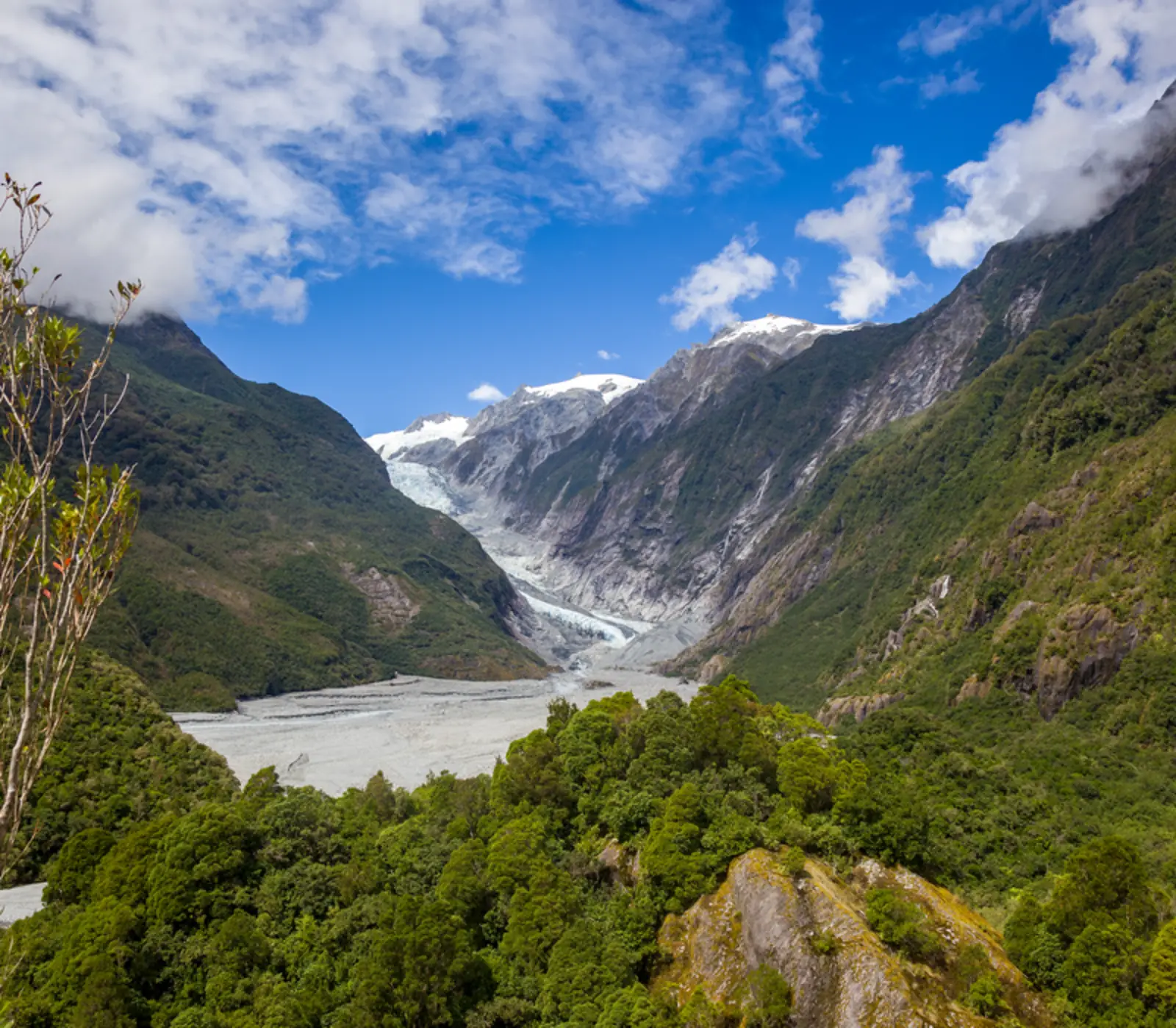 South Island Gems Highlights: 4 day New Zealand guided coach tour